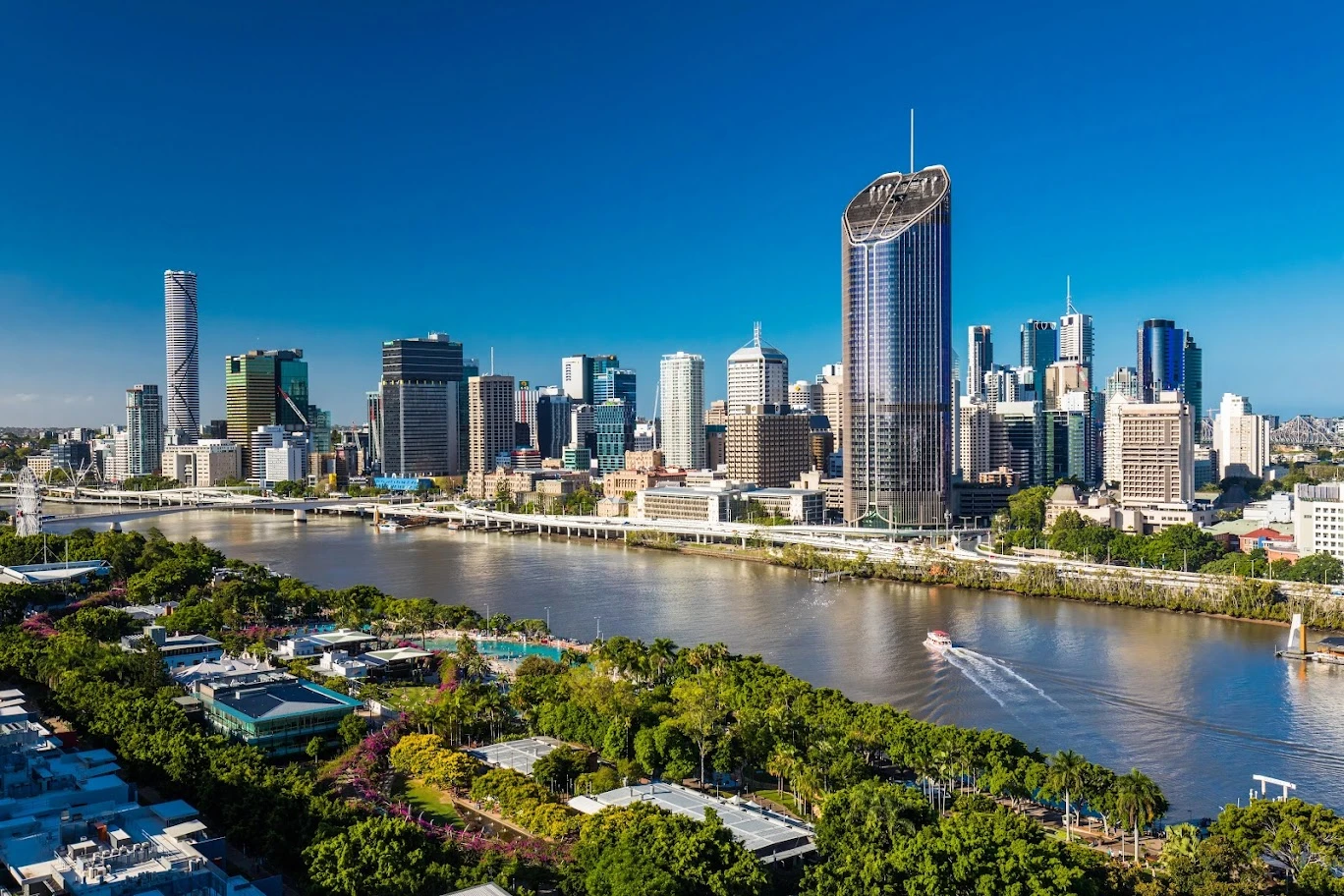 https://tngtravel.com.vn/cam-nang-du-lich/du-lich-uc.html